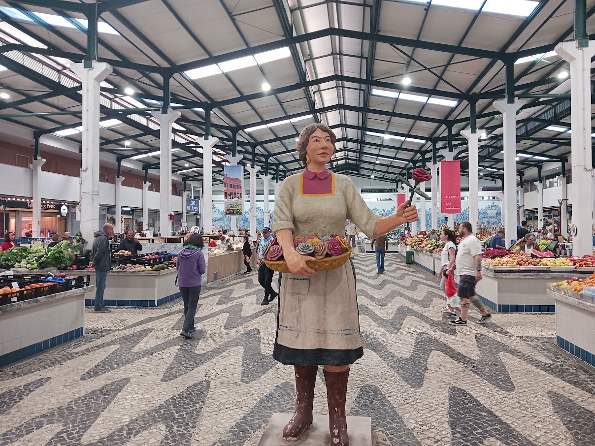 Setúbal Historic Center and Fish Market